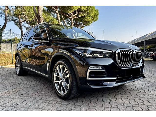 BMW X5 X5 3.0d xDrive xLine - автомобили, коли, обяви за нови и употребявани 0