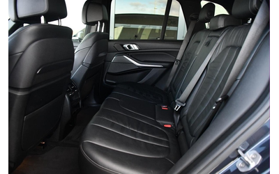 BMW X5 X5 M50d  - автомобили, коли, обяви за нови и употребявани 8