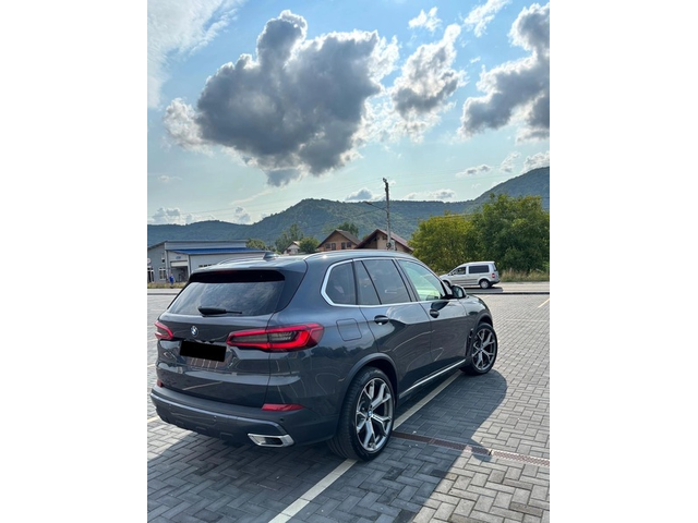 BMW X5 X5 xDrive 30d M-Sport - автомобили, коли, обяви за нови и употребявани 2