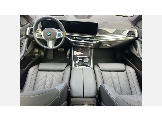 BMW X5 xDrive40i - автомобили, коли, обяви за нови и употребявани 6