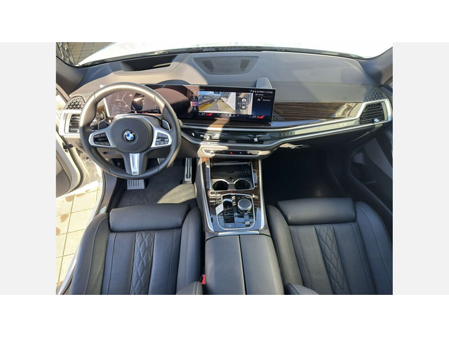 BMW X5 xDrive40i - автомобили, коли, обяви за нови и употребявани 6