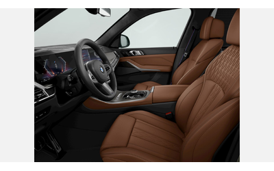 BMW X5 xDrive40i - автомобили, коли, обяви за нови и употребявани 7