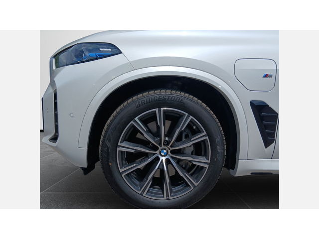 BMW X5 xDrive50e - автомобили, коли, обяви за нови и употребявани 4