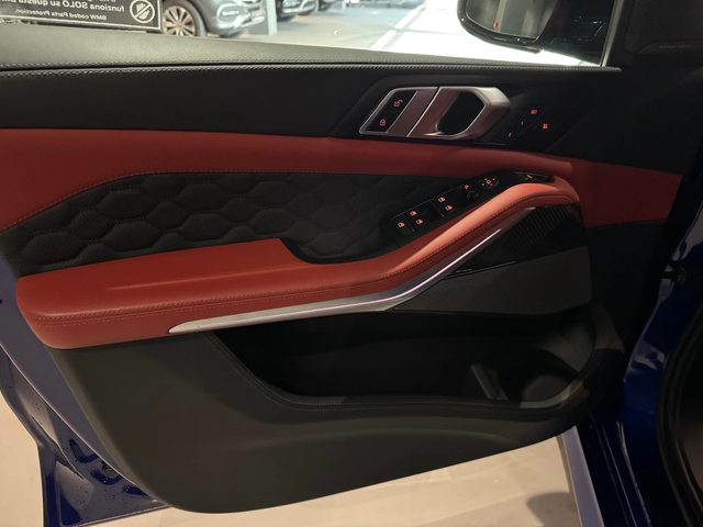 BMW X5M Competition - автомобили, коли, обяви за нови и употребявани 2