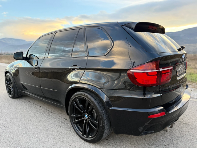 BMW X5M V8 BITURBO / FULL / 360 / M PACKET / PANO /HEAD UP - автомобили, коли, обяви за нови и употребявани 4
