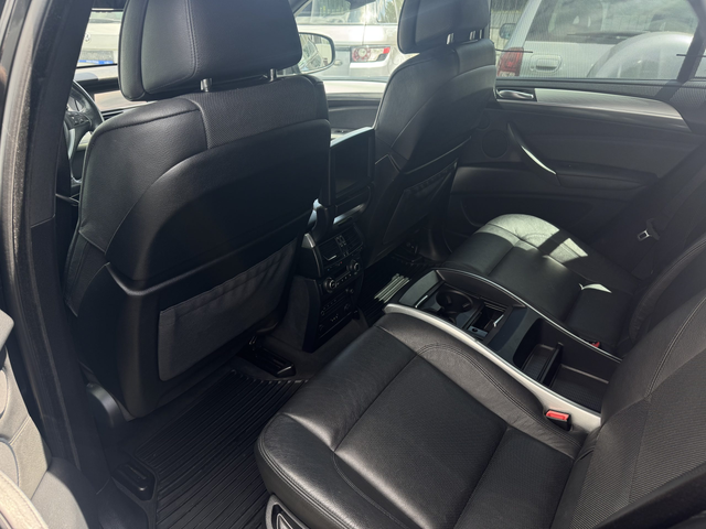 BMW X6 3.5I - автомобили, коли, обяви за нови и употребявани 12