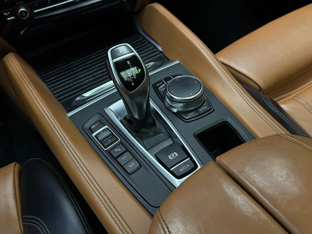 BMW X6 xDrive40d M Sportpack H&K* 360* Pano* Подгрев - автомобили, коли, обяви за нови и употребявани 12