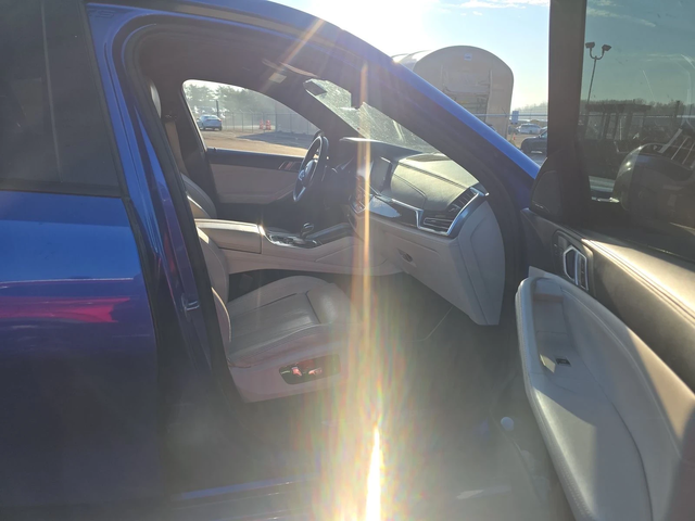 BMW X6 M50i - автомобили, коли, обяви за нови и употребявани 7