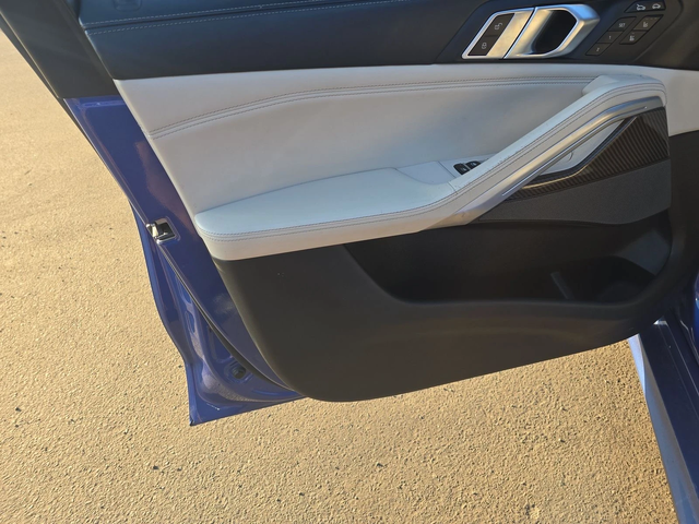 BMW X6 M50i - автомобили, коли, обяви за нови и употребявани 8