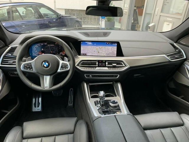 BMW X6 M50i M Sport - автомобили, коли, обяви за нови и употребявани 10