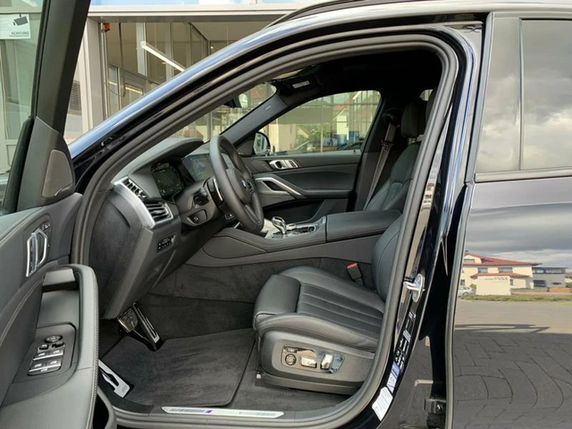 BMW X6 M50i M Sport - автомобили, коли, обяви за нови и употребявани 7