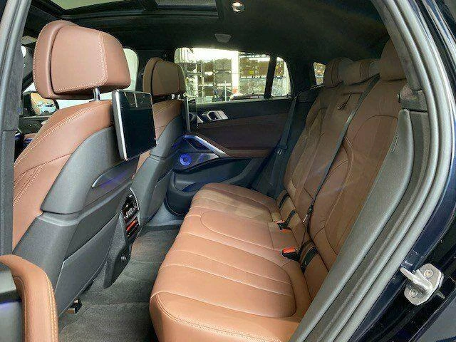 BMW X6 xDrive40i - автомобили, коли, обяви за нови и употребявани 8