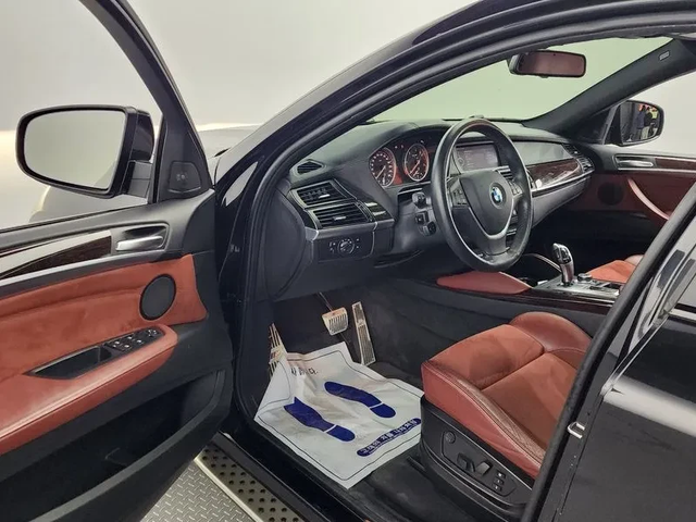 BMW X6 30D - автомобили, коли, обяви за нови и употребявани 9