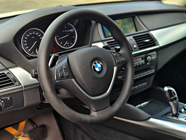 BMW X6 M/4.0XD/FACE/GERMANY/360CAMERA/ПАМЕТ/AUTO H/LIZING - автомобили, коли, обяви за нови и употребявани 9