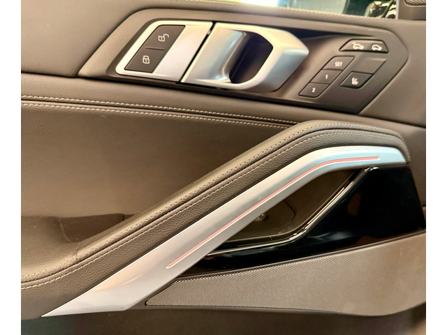 BMW X6 d* M pack* Лизинг* Гаранция* - автомобили, коли, обяви за нови и употребявани 5