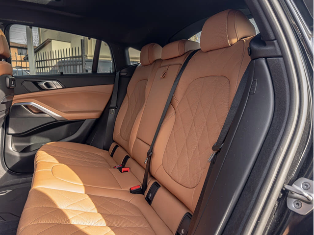 BMW X6 2023| M-PACK| HARMAN| HEAD-UP| DISTRONIK| МАСАЖ| 3 - автомобили, коли, обяви за нови и употребявани 14