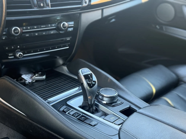 BMW X6 * xDrive * * HeadUp* AвтоКредит* (ЦЕНА ДО БГ) - автомобили, коли, обяви за нови и употребявани 13