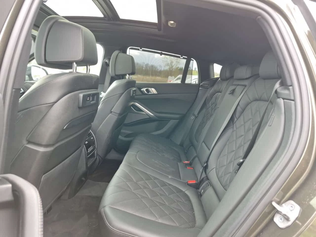 BMW X6 * XDRIVE40I * PANO * H/K * ОБДУХВАНЕ * CARFAX - автомобили, коли, обяви за нови и употребявани 11