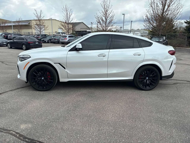 BMW X6 * xDrive40i * PANO* KEYLESS* ПОДГРЕВ* - автомобили, коли, обяви за нови и употребявани 1