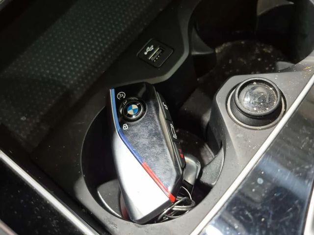 BMW X6 XDRIVE40I| DISTRONIC| 360| SHADOWLINE| PANO| ОБДУХ - автомобили, коли, обяви за нови и употребявани 13