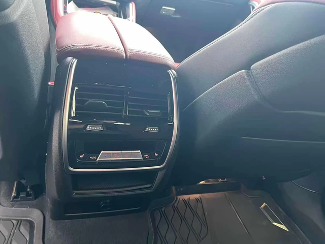 BMW X6 xDrive40i /ПАНОРАМА/ДИСТРОНИК/360 КАМЕРИ/HUD/H K - автомобили, коли, обяви за нови и употребявани 11