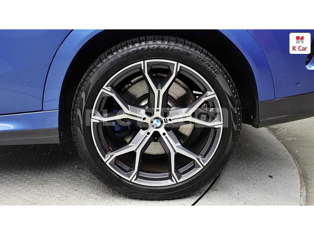 BMW X6 HEAD-UP * ОДБУХВАНЕ * H/K * PANO * 360 - автомобили, коли, обяви за нови и употребявани 4