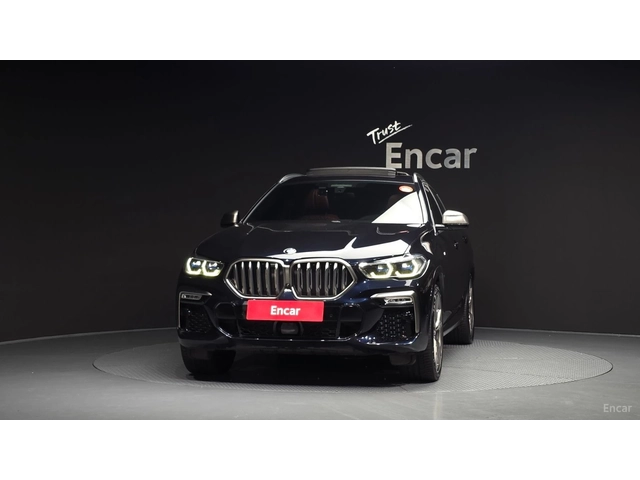 BMW X6 M50i* LASER* DISTRONIC* ОБДУХВАНЕ* 360* HUD* - автомобили, коли, обяви за нови и употребявани 1