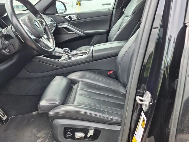 BMW X6 M50i - автомобили, коли, обяви за нови и употребявани 4