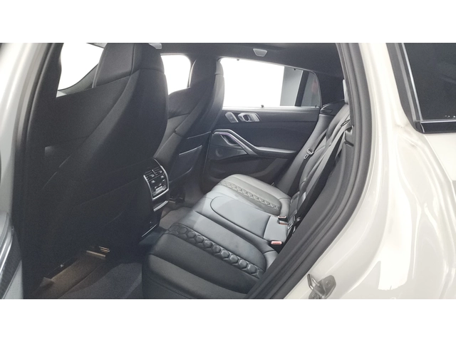 BMW X6 M* ЧИСТОКРЪВНА М-КА* FULL* FULL* ЛИЗИНГ - автомобили, коли, обяви за нови и употребявани 8