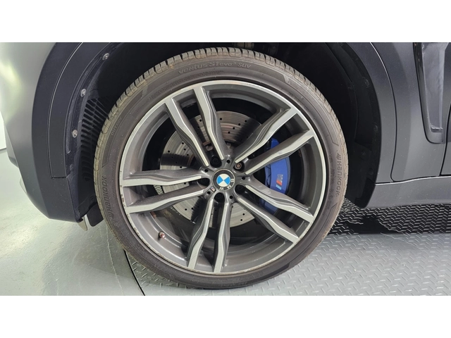 BMW X6 M 4.4 - автомобили, коли, обяви за нови и употребявани 4