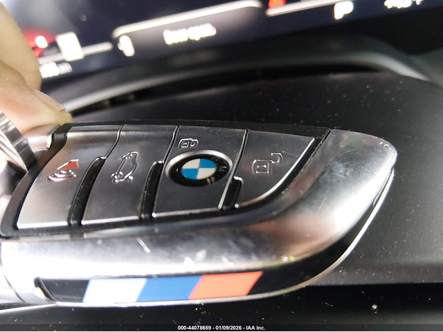 BMW X6 M 4.4L V-8 DI, DOHC, VVT, TURBO, 600HP All Wheel Drive - автомобили, коли, обяви за нови и употребявани 10