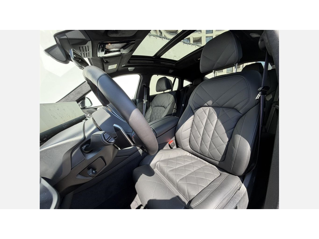 BMW X6 M60i xDrive - автомобили, коли, обяви за нови и употребявани 8