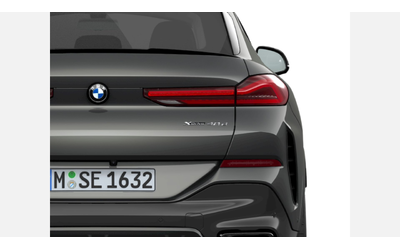 BMW X6 xDrive40d - автомобили, коли, обяви за нови и употребявани 6