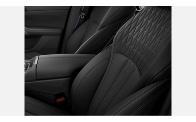 BMW X6 xDrive40d - автомобили, коли, обяви за нови и употребявани 8