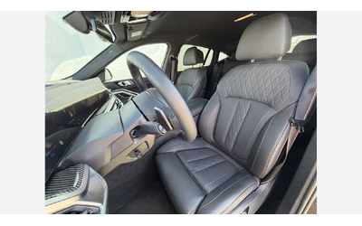 BMW X6 xDrive40i - автомобили, коли, обяви за нови и употребявани 8