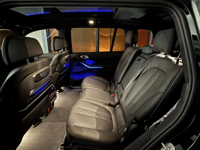 BMW X7 40 d M - автомобили, коли, обяви за нови и употребявани 8