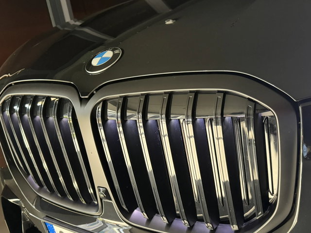 BMW X7 40 d M - автомобили, коли, обяви за нови и употребявани 9