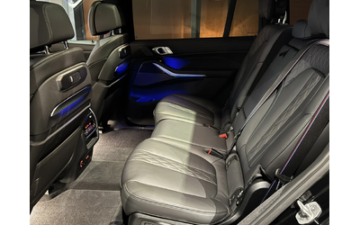 BMW X7 40d - автомобили, коли, обяви за нови и употребявани 10