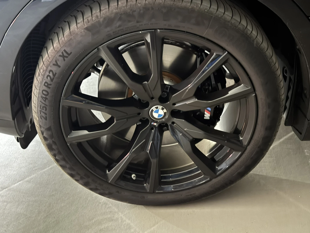 BMW X7 40d - автомобили, коли, обяви за нови и употребявани 6