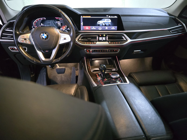 BMW X7 МАСАЖ* ОБДУХ* ВАКУМ* 360* HEADUP* 7МЕСТА* HARMAN* - автомобили, коли, обяви за нови и употребявани 7