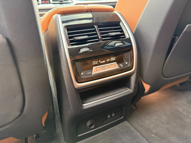 BMW X7 40i XDRIVE - автомобили, коли, обяви за нови и употребявани 16