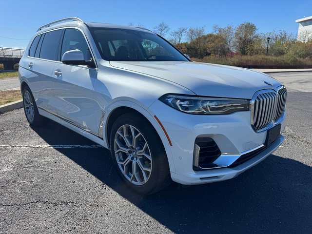 BMW X7 Mineral White Metallic - автомобили, коли, обяви за нови и употребявани 0