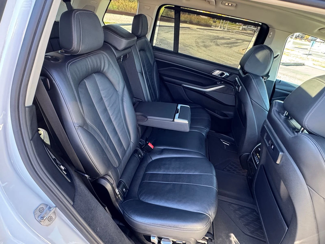 BMW X7 Mineral White Metallic - автомобили, коли, обяви за нови и употребявани 14