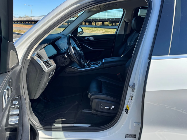 BMW X7 Mineral White Metallic - автомобили, коли, обяви за нови и употребявани 8