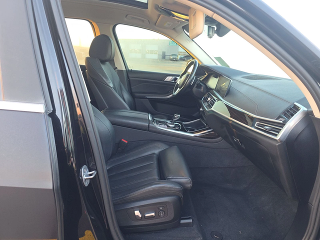 BMW X7 Black Sapphire Metallic - автомобили, коли, обяви за нови и употребявани 9