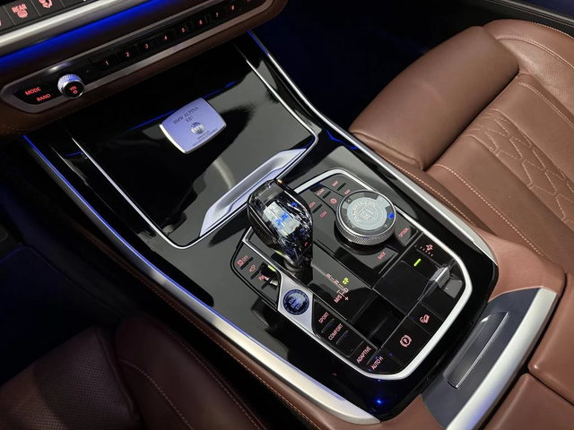 BMW X7 ALPINA XB7 - автомобили, коли, обяви за нови и употребявани 6