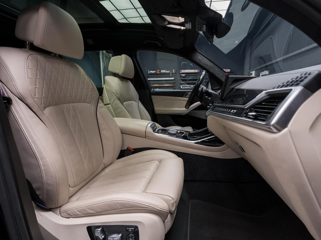 BMW X7 XDRIVE* M-PACK* H&K* 360* Pano* HUD* Подгрев* Кожа - автомобили, коли, обяви за нови и употребявани 7