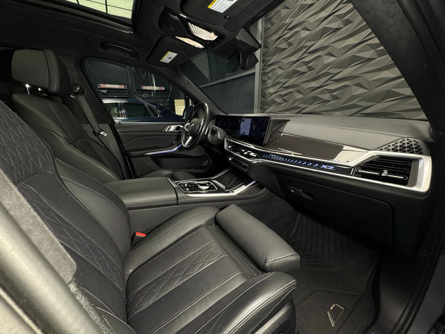 BMW X7 xDrive40i M-pack H&K* 360* Lift* Massage - автомобили, коли, обяви за нови и употребявани 11