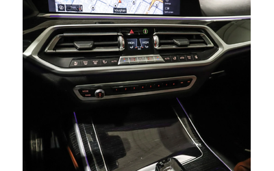 BMW X7 xDrive40i///M SWAROVSKI/ОБДУХВАНЕ/ВАУУМ/МАСАЖ/FULL - автомобили, коли, обяви за нови и употребявани 11