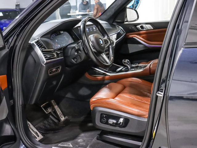 BMW X7 xDrive40i///M SWAROVSKI/ОБДУХВАНЕ/ВАУУМ/МАСАЖ/FULL - автомобили, коли, обяви за нови и употребявани 7